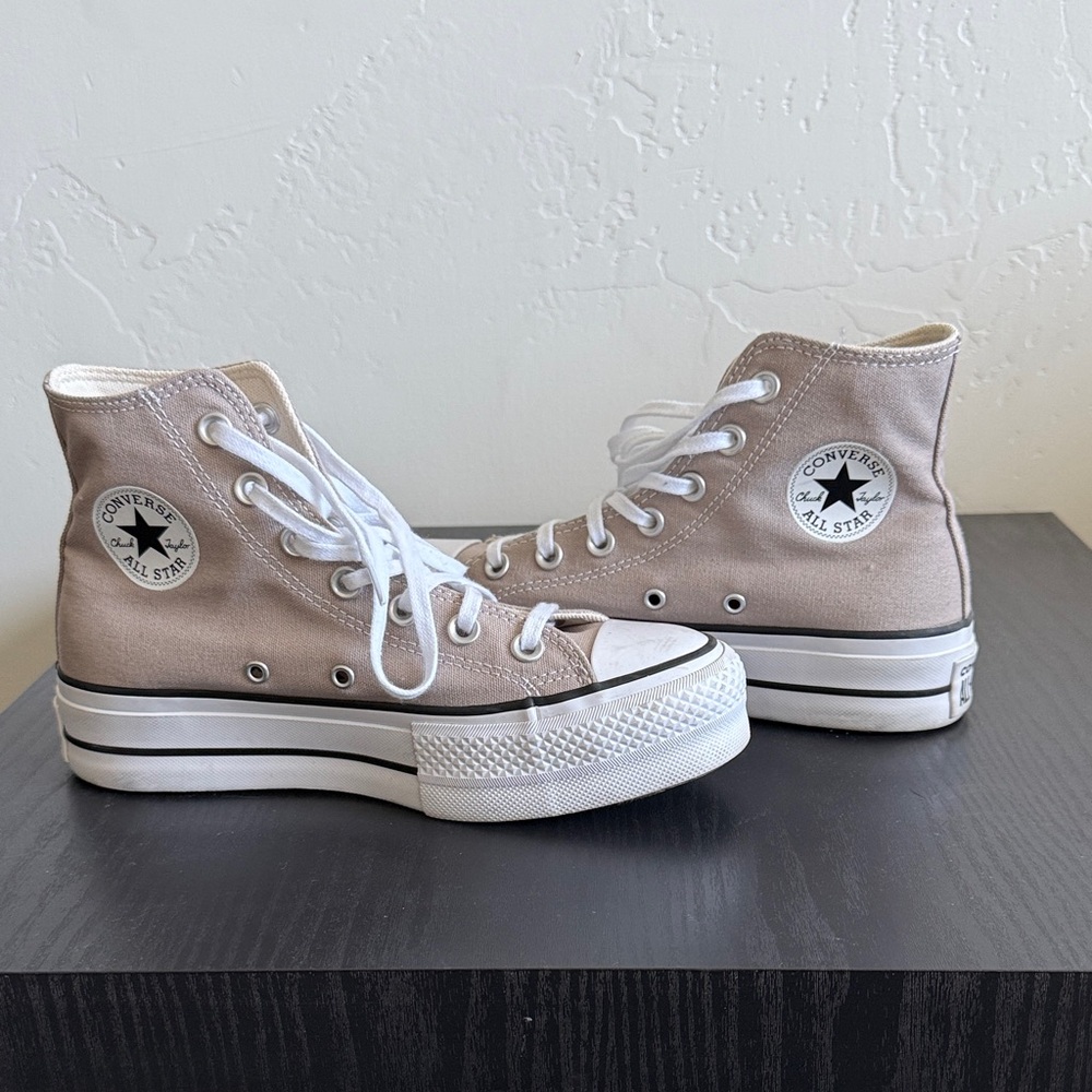 Converse Women's Beige High-Top Sneakers